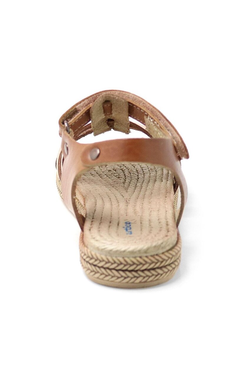 صندل أرتيكو بيليني فاكيتا من الجلد الطبيعي باللون البني للبنات - 5