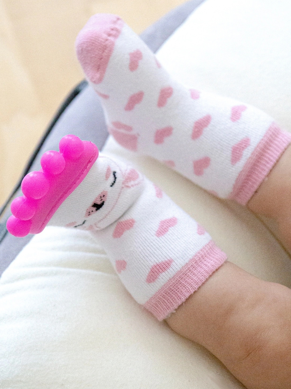 BabyJem Silikon Diş Kaşıyıcılı Havlu Bebek Çorap Pembe - 2