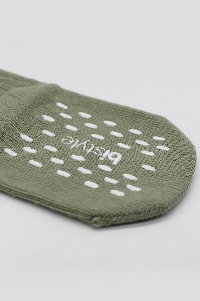 جوارب كاحل سادة غير قابلة للانزلاق من القطن الممشط من بيستايل، عبوة من 5 قطع، 10121 أخضر - 5