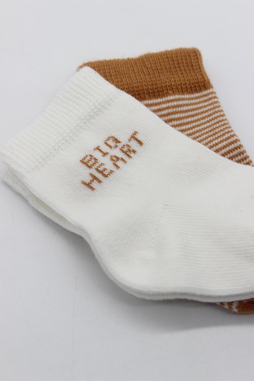 جوارب كاحل قطنية ممشطة بتصميم قلب كبير من بيستايل، عبوة من قطعتين، 10117 لون خردل - 4