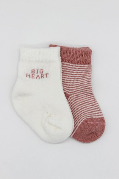 جوارب كاحل قطنية ممشطة بتصميم قلب كبير من بيستايل، عبوة من قطعتين، 10117 بودرة - 2