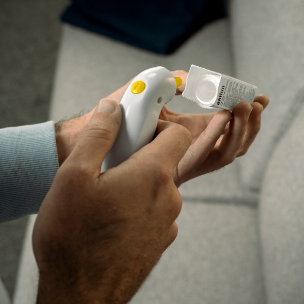 مقياس حرارة الأذن براون IRT3030 - 4