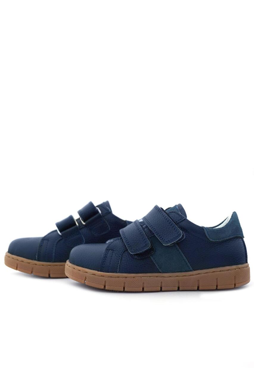 حذاء رياضي للأولاد من الجلد الطبيعي بشريط فيلكرو أزرق داكن - 6