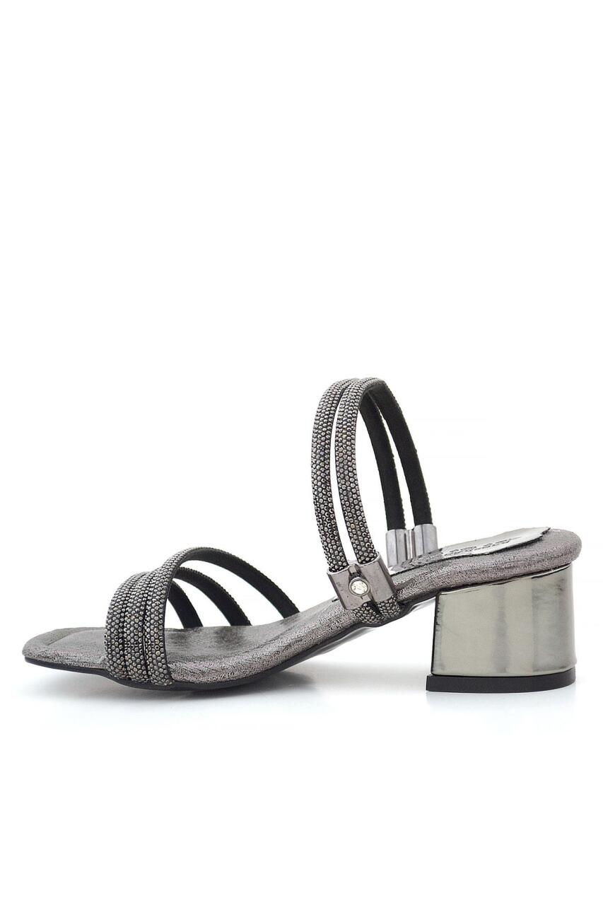 نعال جودي بلاتينيوم ستونيد للبنات بكعب عالٍ - 5