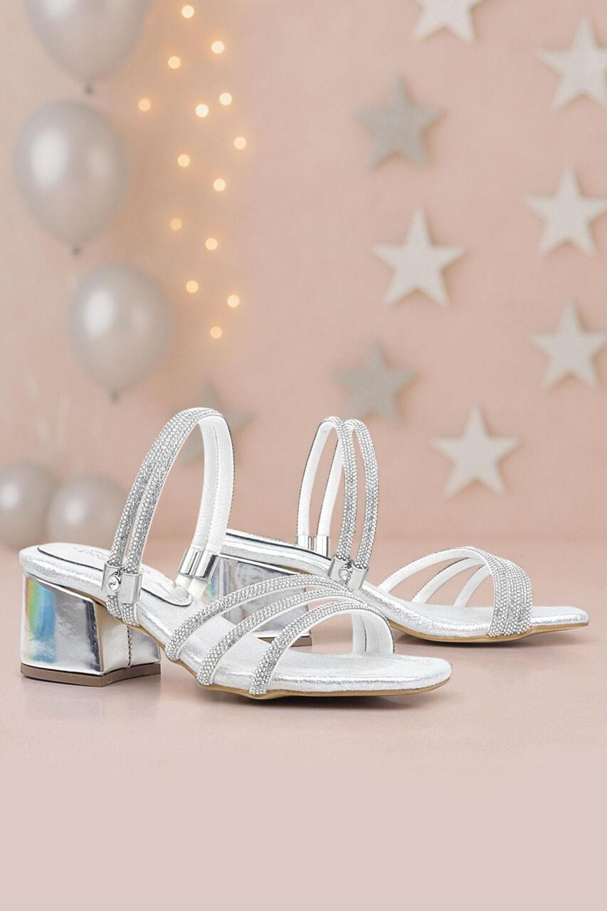 نعال جودي سيلفر ستون للبنات بكعب عالٍ - 1