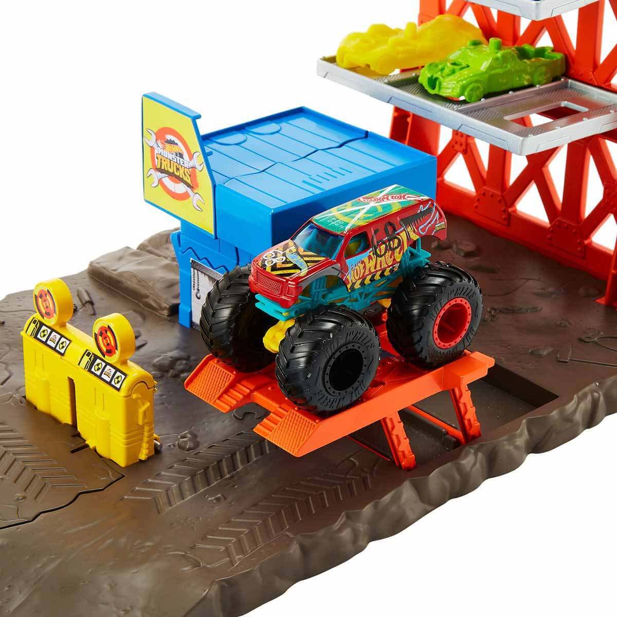 Hot Wheels Patlama İstasyonu Oyun Seti HFB12 - 4