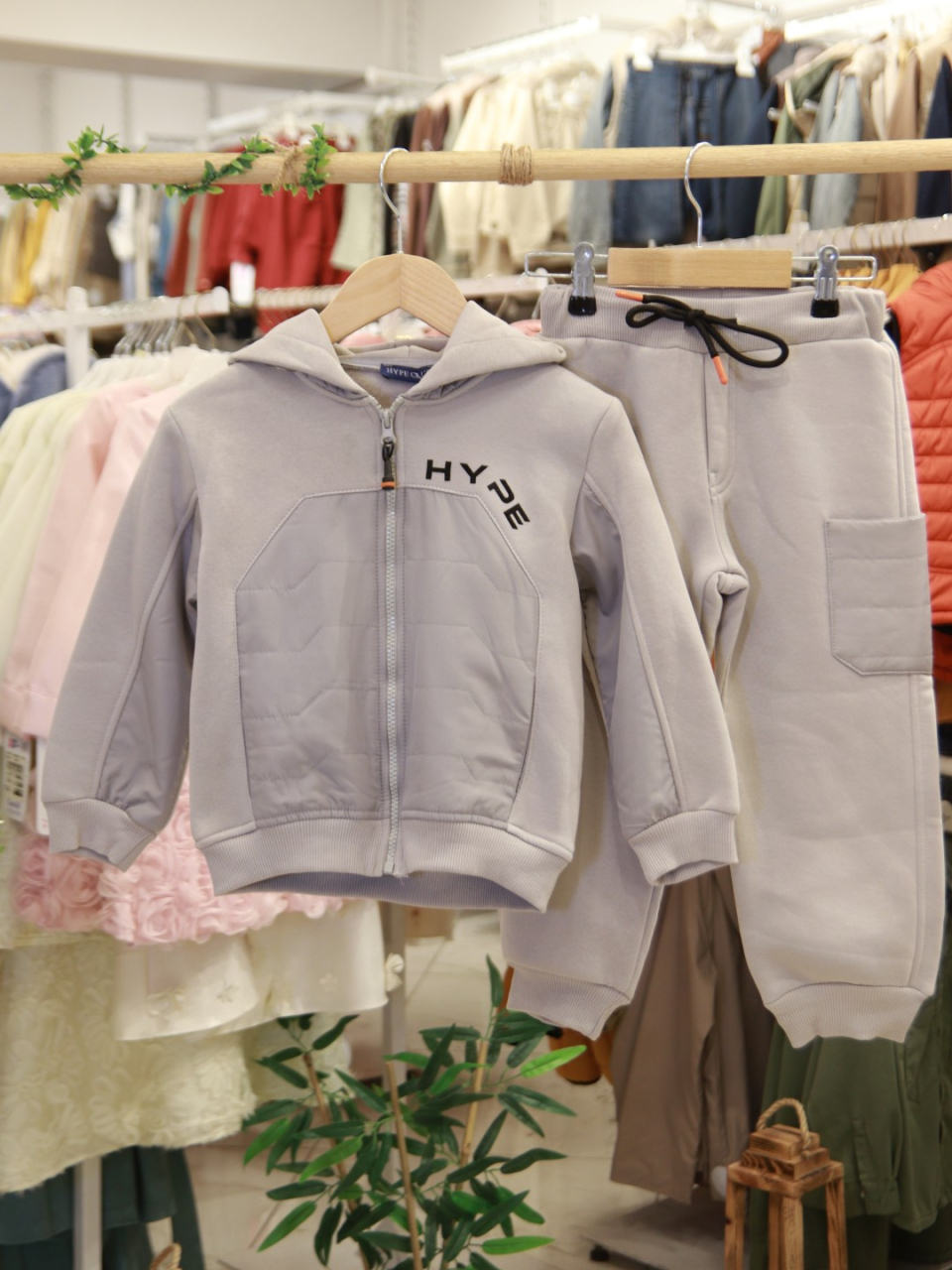 بدلة رياضية للأولاد من عمر 4 إلى 8 سنوات 7735 - 3