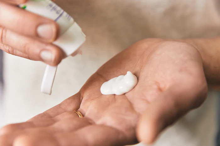 مرهم موستيلا المهدئ للصدر 40 مل - 5