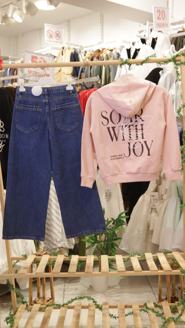 طقم بدلة بناتي مكون من قطعتين للأعمار من 8 إلى 14 عامًا SET0400 - 4