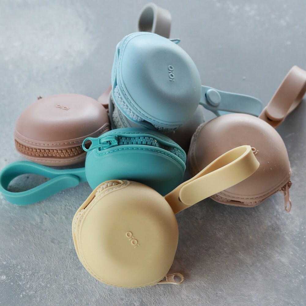 علبة مصاصة سيليكون OiOi Pod باللون الأخضر المائي - 4