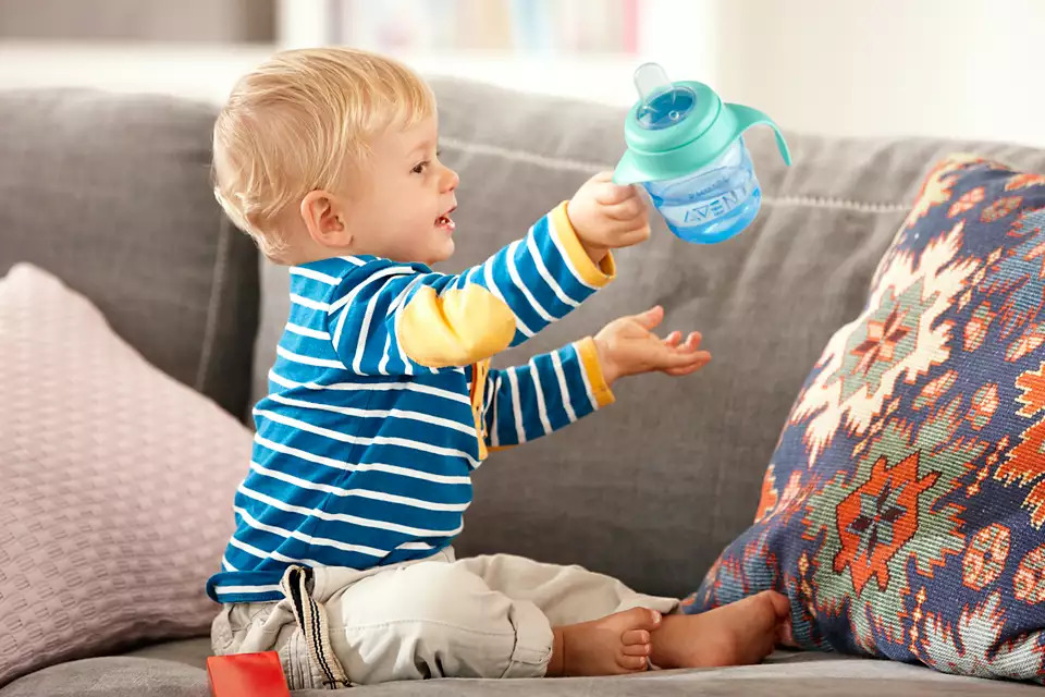Philips Avent Alıştırma Bardağı 6+ Ay Erkek - 5