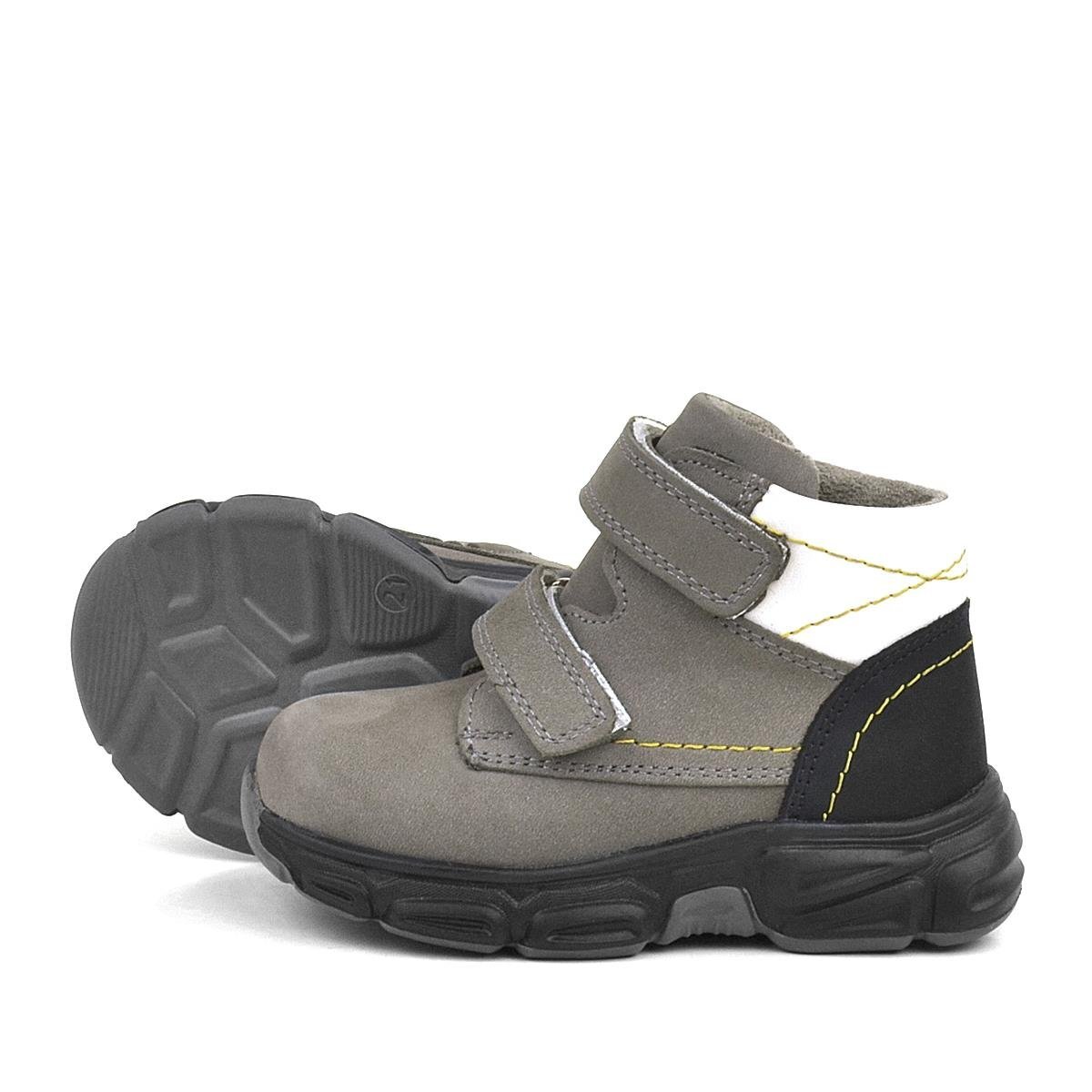 حذاء رياضي للأطفال من جلد نوبوك رمادي اللون من راكر بلاس - 5