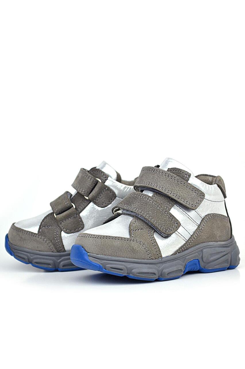 حذاء راكر بلاس من الجلد الطبيعي باللون الرمادي الفضي مع شريط فيلكرو للفتيات الصغيرات - 4