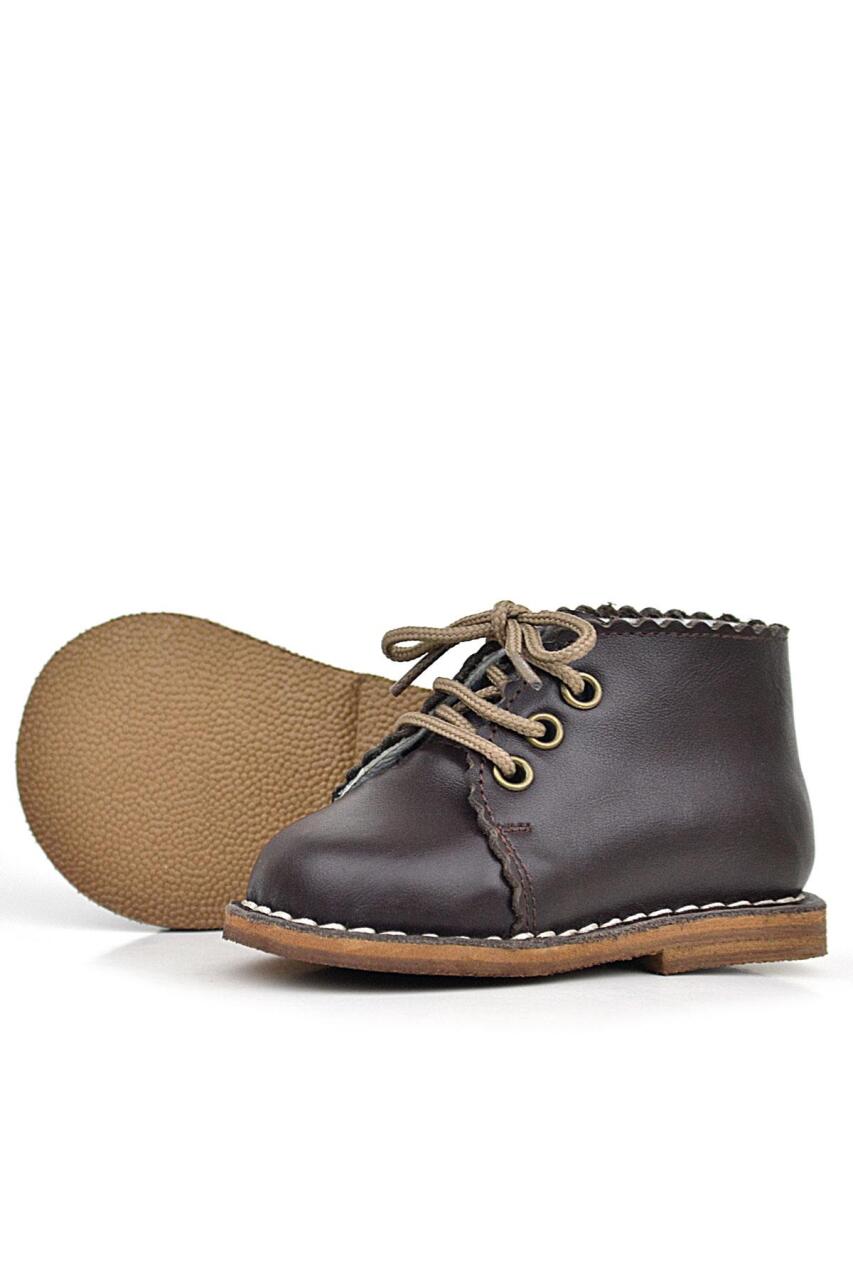 حذاء راكر بلاس بني اللون مصنوع يدويًا من الجلد الطبيعي برباط للفتيات الصغيرات - 3