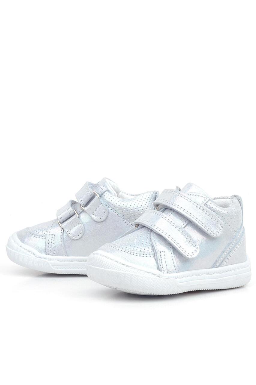 حذاء رايا من الجلد الطبيعي اللامع الفضي من راكر بلاس، مزود بشريط فيلكرو للفتيات الصغيرات - 4