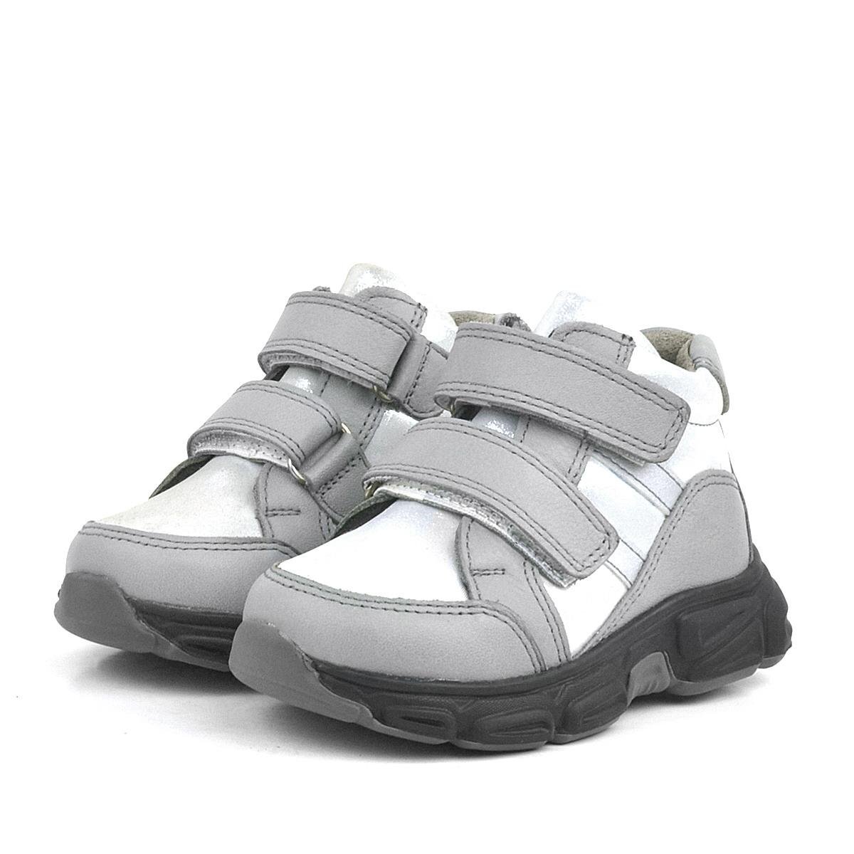 حذاء راكر بلاس من الجلد الطبيعي بشريط فيلكرو فضي لامع للفتيات الصغيرات - 3