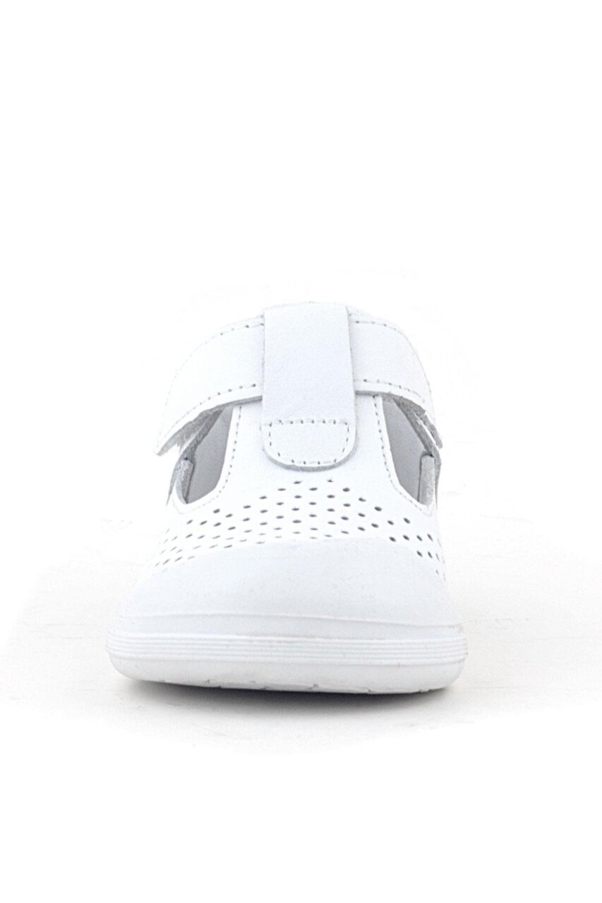 صندل أطفال تشريحي من الجلد الطبيعي من راكر بلاس شون، لون أبيض، مزود بشريط فيلكرو - 2