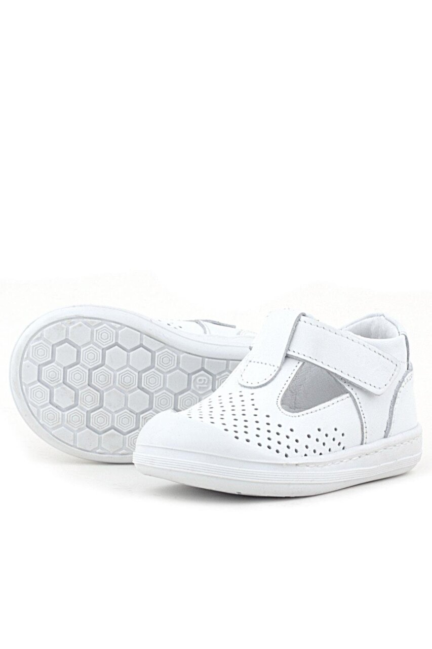 صندل أطفال تشريحي من الجلد الطبيعي من راكر بلاس شون، لون أبيض، مزود بشريط فيلكرو - 4