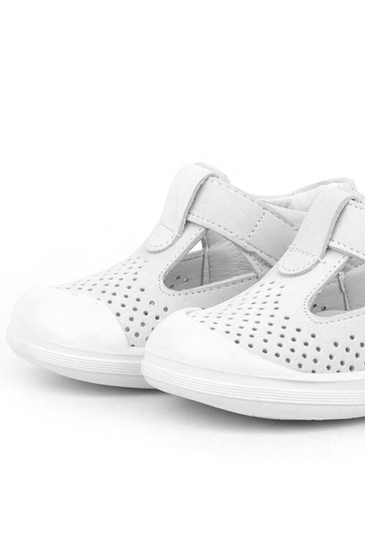 صندل شون من الجلد الطبيعي الأبيض مع شريط فيلكرو تشريحي للأطفال من راكر بلاس - 6