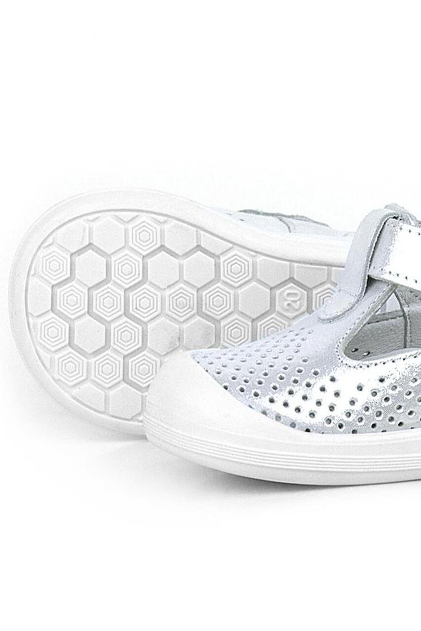 حذاء شون من راكر بلاس، مصنوع من الجلد الطبيعي الأبيض اللامع، مزود بشريط فيلكرو تشريحي للأطفال - 6