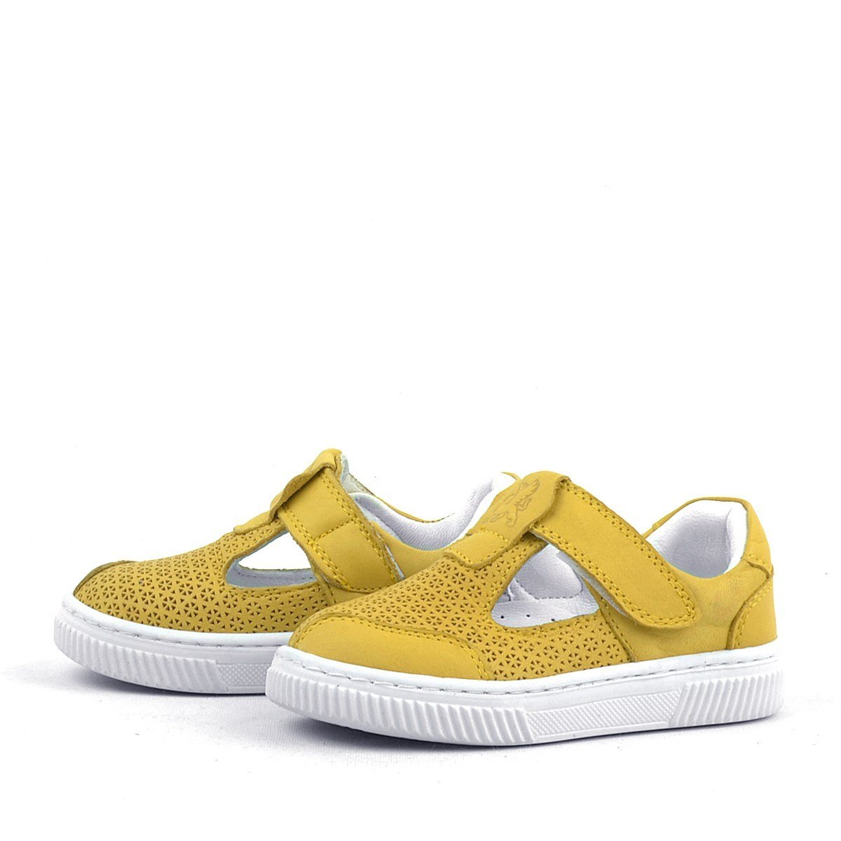 صنادل رياضية للأطفال من راكر بلاس بهيم مصنوعة من الجلد الطبيعي باللون الأصفر مزودة بشريط فيلكرو - 5