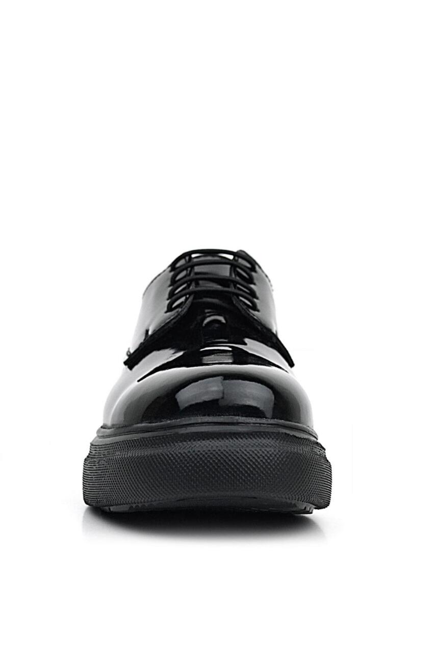 حذاء كلاسيكي للأطفال من راكر بلاس ديربي مصنوع من الجلد الطبيعي باللون الأسود اللامع ونعل أسود - 4