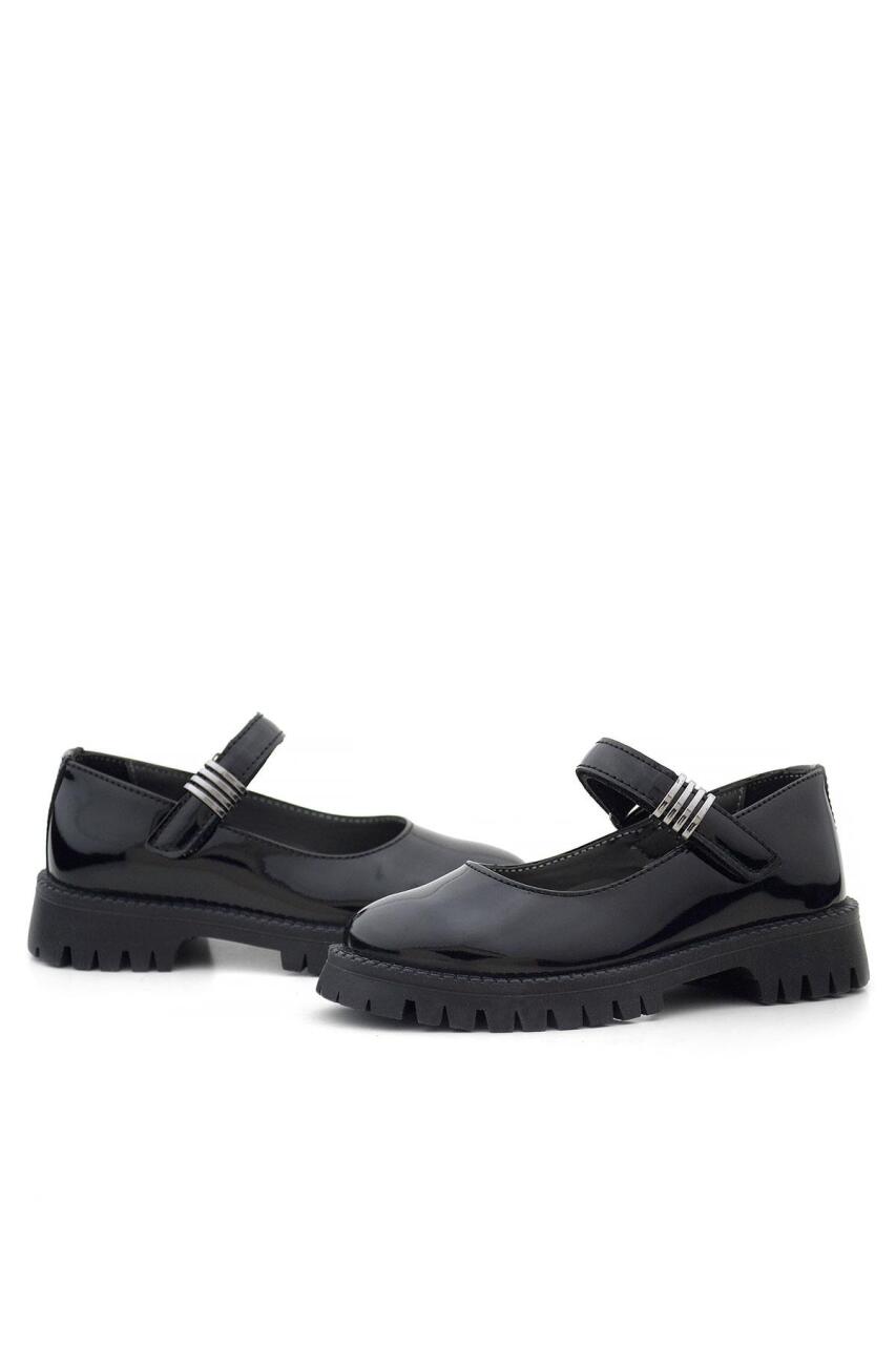 حذاء مدرسي للبنات من راكر بلاس، مصنوع من الجلد اللامع باللون الأسود، مزود بشريط فيلكرو سميك، ونعل سميك، وتفاصيل معدنية - 7
