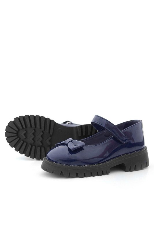 حذاء باليرينا للبنات من راكر بلاس، مصنوع من الجلد اللامع باللون الأزرق الداكن، بنعل سميك وشريط فيلكرو - 5