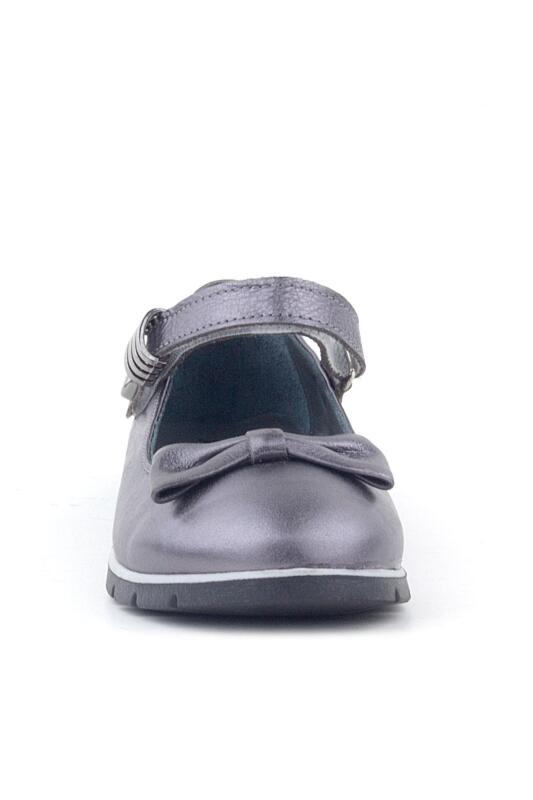 حذاء باليرينا للبنات من راكر بلاس مصنوع من الجلد الطبيعي ومُزود بإبزيم بلاتيني وشريط فيلكرو - 3