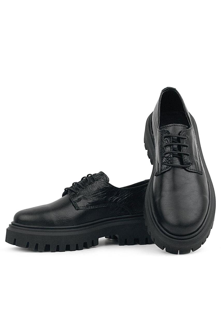 حذاء أوكسفورد مدرسي للبنات من راكر بلاس، مصنوع من الجلد الطبيعي اللامع باللون الأسود، برباط - 6