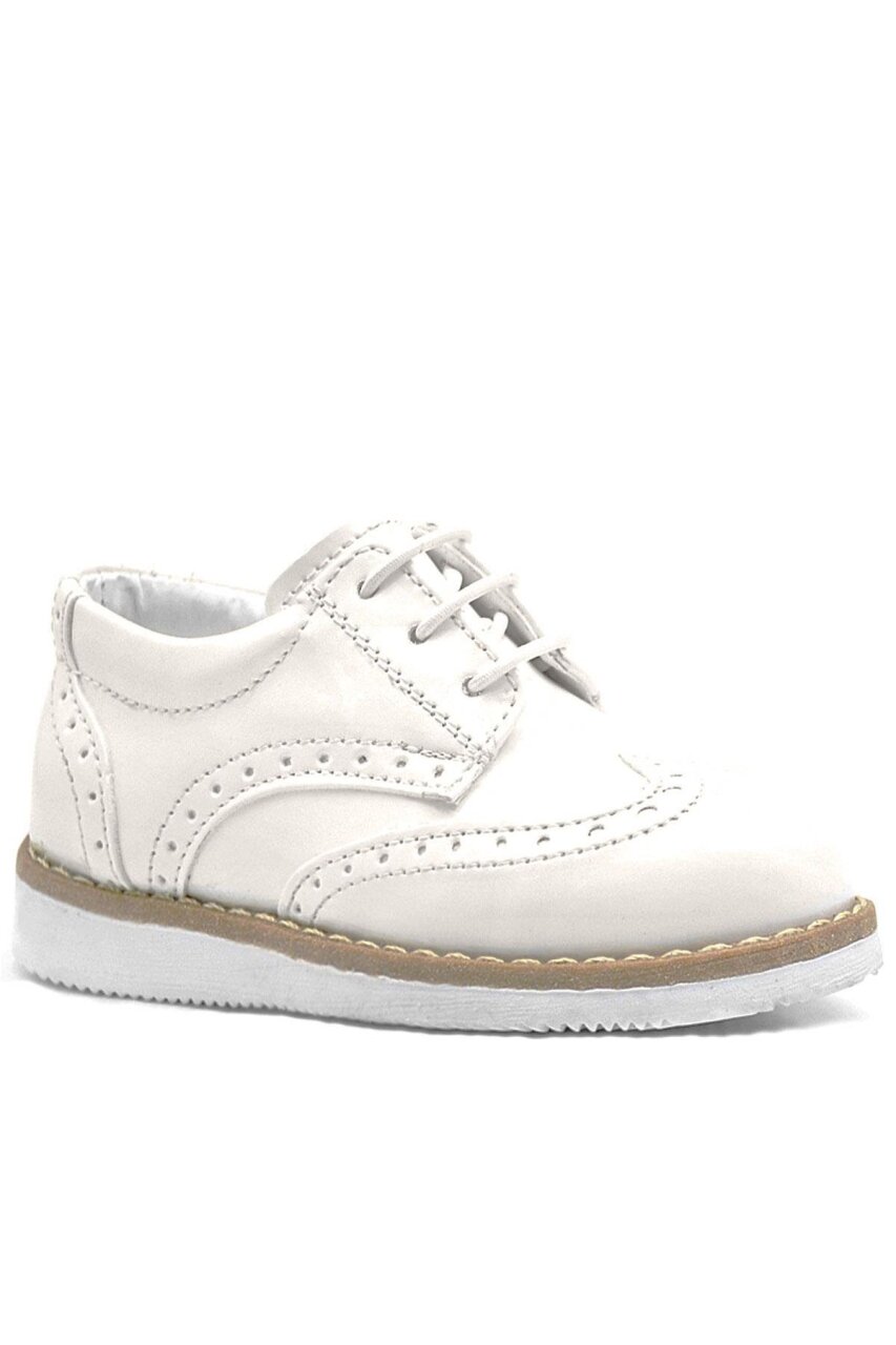 حذاء كلاسيكي من الجلد اللامع باللون الكريمي من راكر بلاس للأولاد الصغار - 1