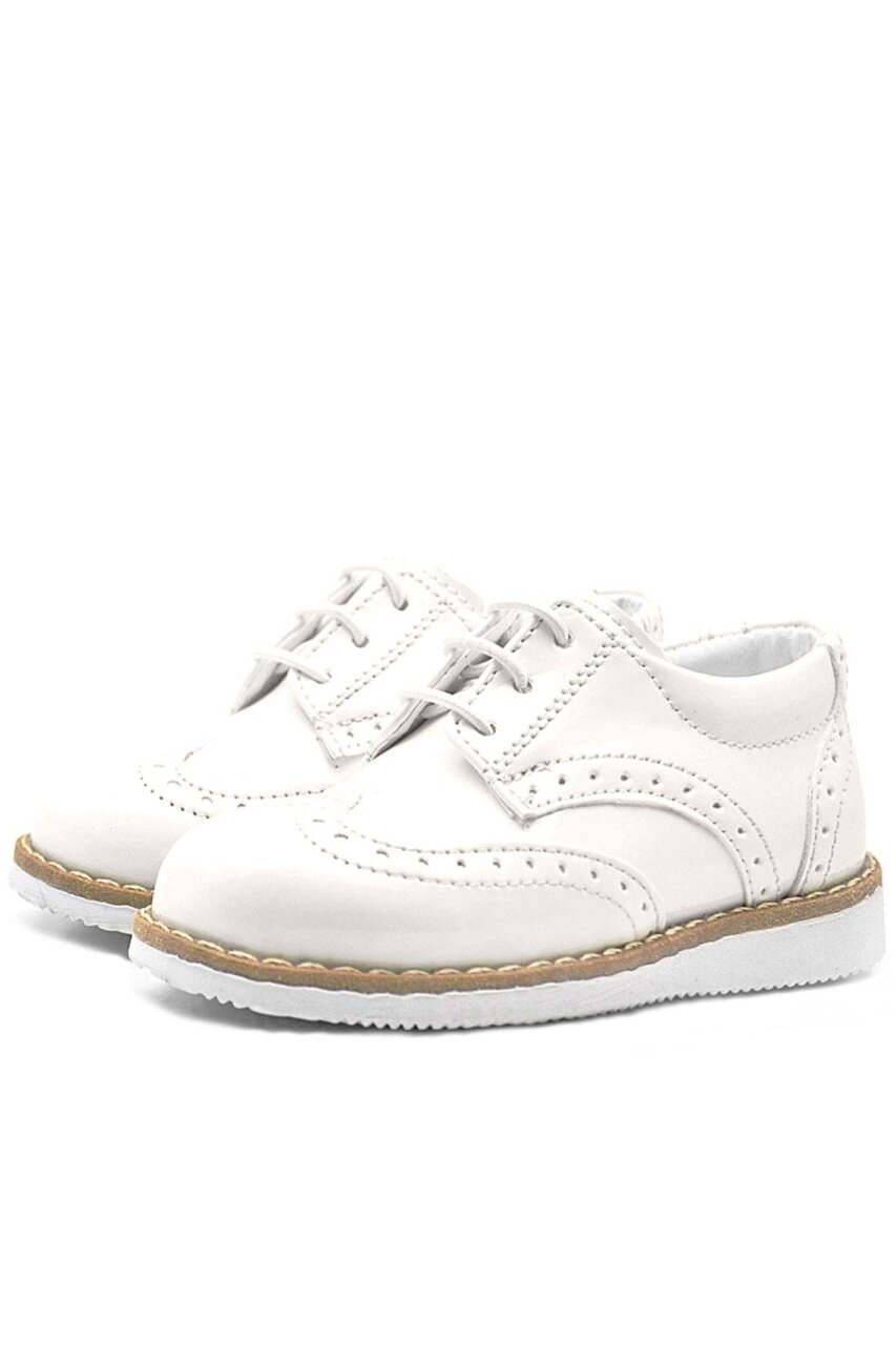 حذاء كلاسيكي من الجلد اللامع باللون الكريمي من راكر بلاس للأولاد الصغار - 3