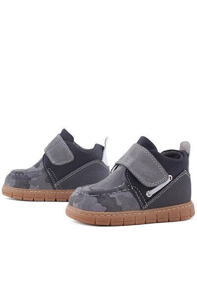 حذاء أطفال من الجلد الطبيعي من Rakerplus بنقشة مموهة رمادية اللون مع شريط فيلكرو - 33