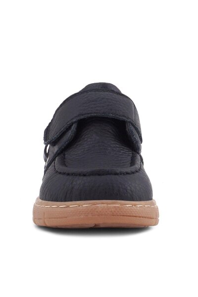 حذاء أطفال من الجلد الطبيعي من راكر بلاس، أسود اللون، مزود بشريط فيلكرو - 3