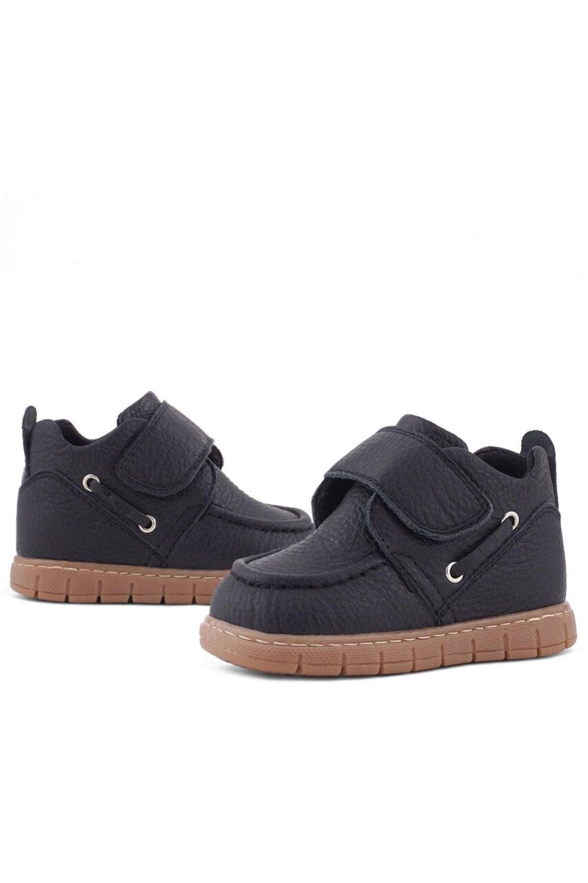 حذاء أطفال من الجلد الطبيعي من راكر بلاس، أسود اللون، مزود بشريط فيلكرو - 28