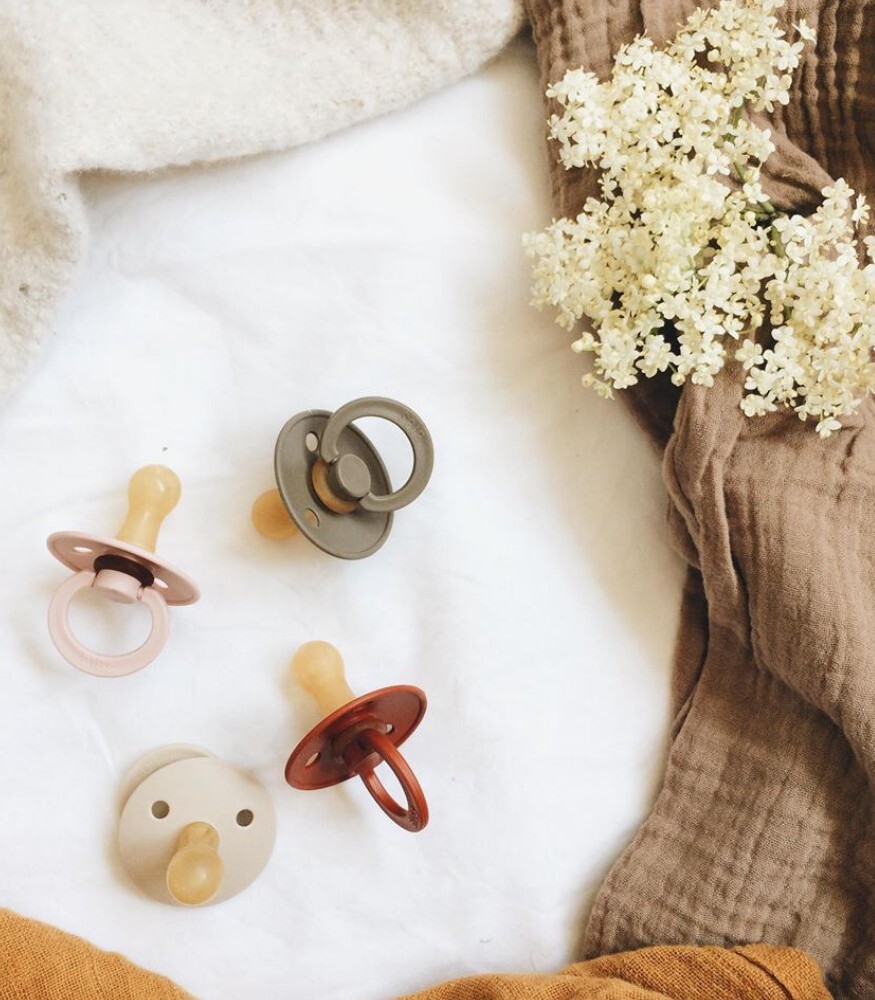 مرايل مطاطية ملونة، مناسبة للأطفال من عمر 18 شهرًا فما فوق، لون أخضر فاتح - 3