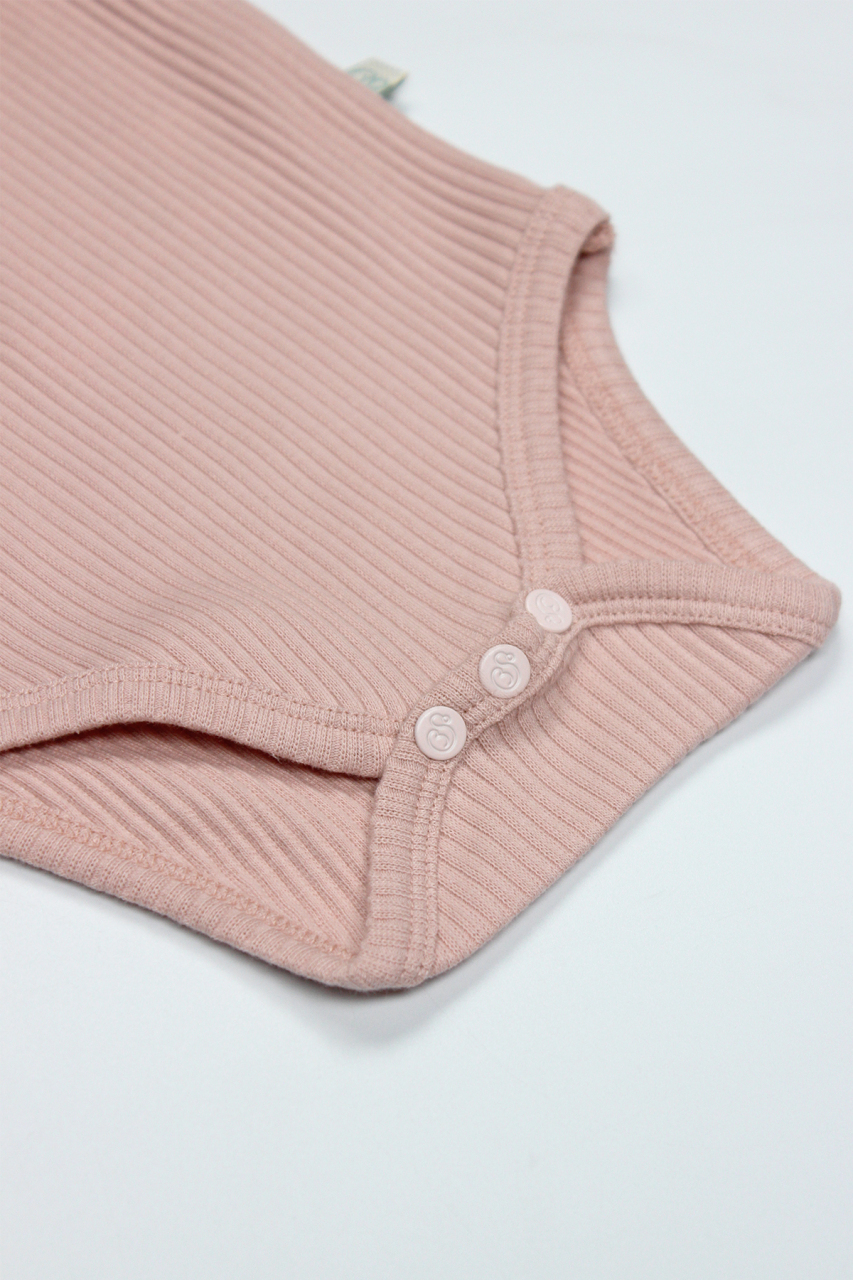 بدلة جسم من قطعتين بأكمام قصيرة بيضاء من Bistyle Flying Bloom، رقم الموديل 17118، لون بيج وردي - 4