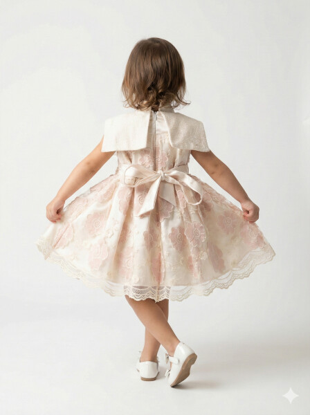 Girl's dress, ages 7-11, size 3713 - 2