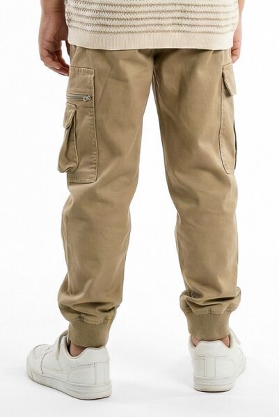 Boys' trousers, ages 4-13, 25290 - 2