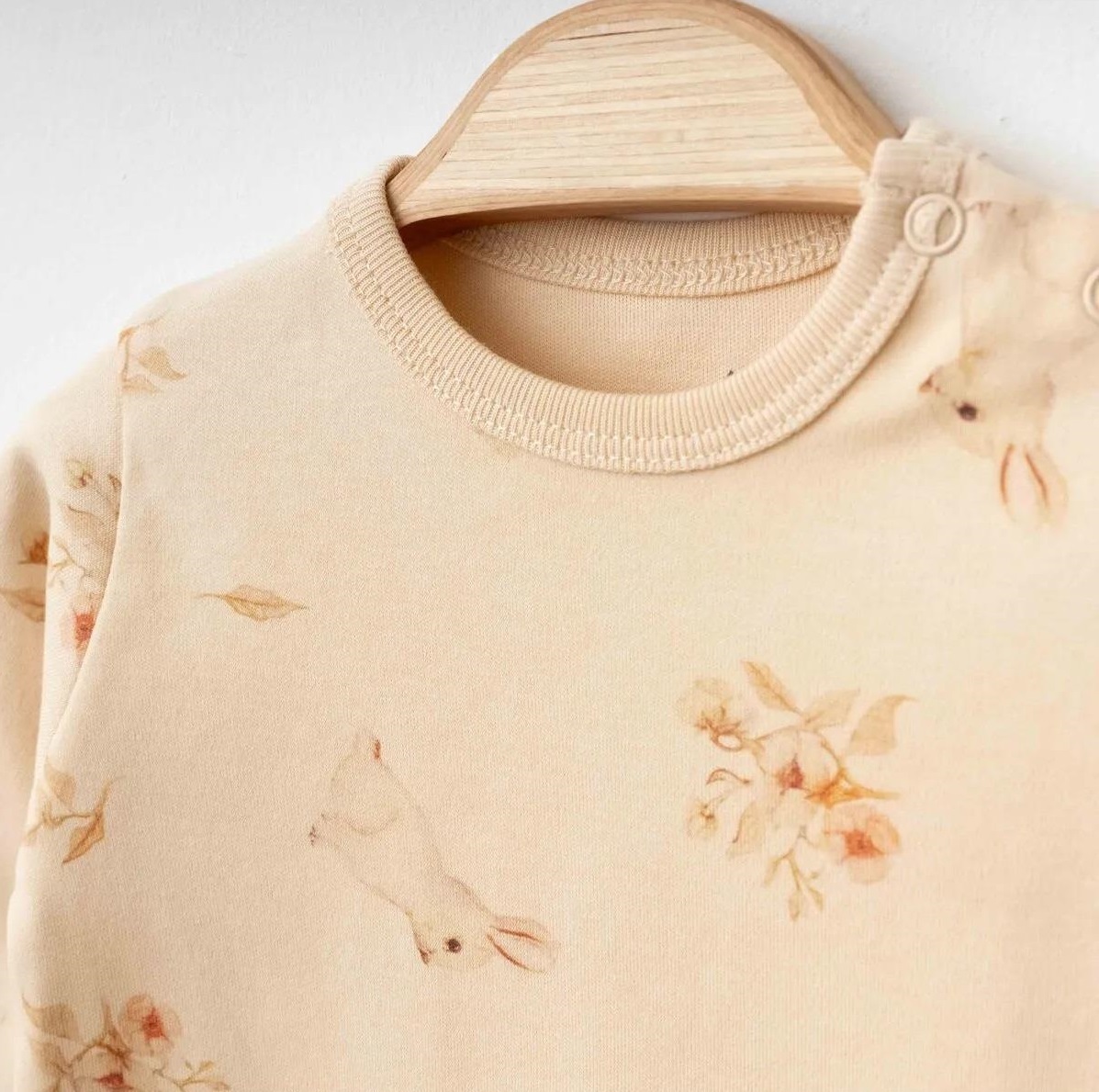 طقم جمبسوت إسلينزا بيبي العضوي من قطعتين، لون بيج رقم 0049 - 2