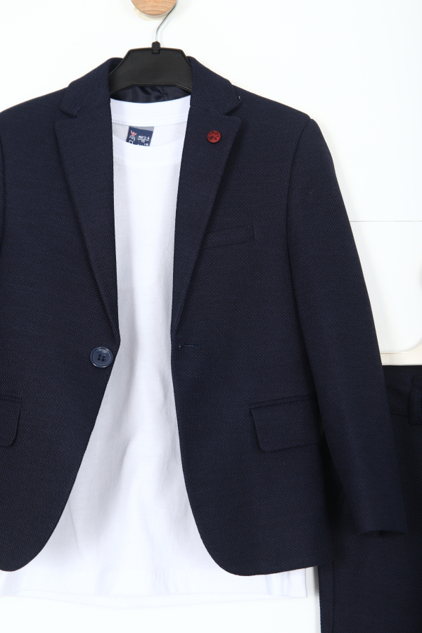 بدلة للأولاد من عمر 5 إلى 8 سنوات 25903 - 2