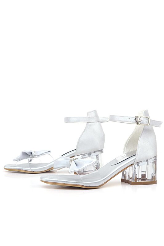 حذاء جيسي سيلفر ساتان ريبون للبنات بكعب عالٍ - 5