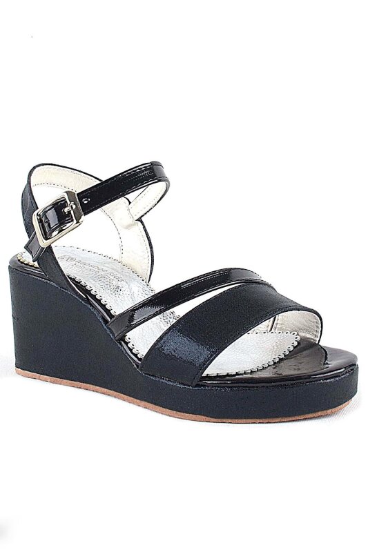 حذاء أورورا الأسود بكعب إسفيني للفتيات - hapshoe kids