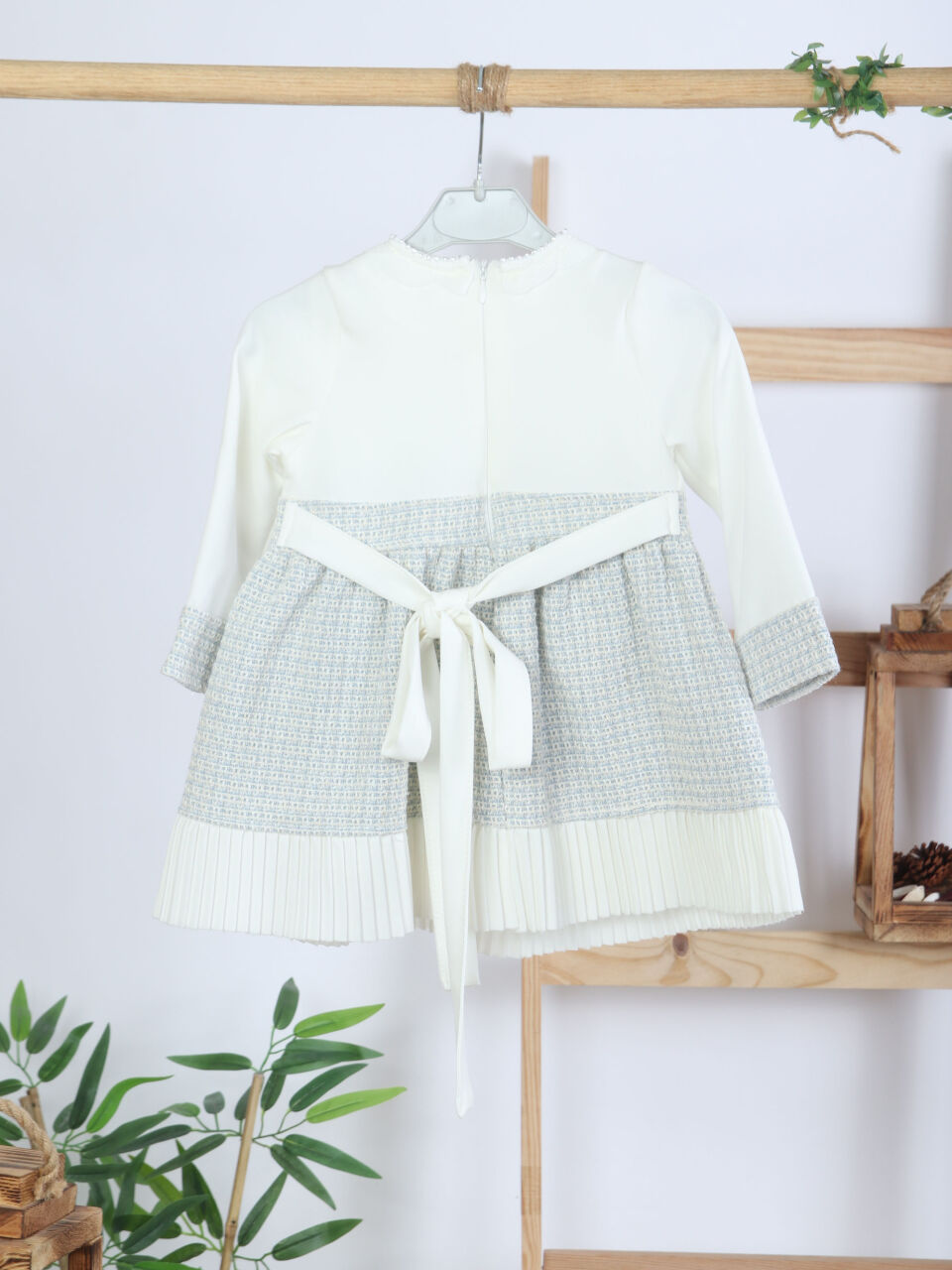 Kız Çocuk Kurdele Detaylı Parlak Kumaşlı 2'li Elbise ve Kaban Takmı 1-6 Yaş 4417 Mavi - 12