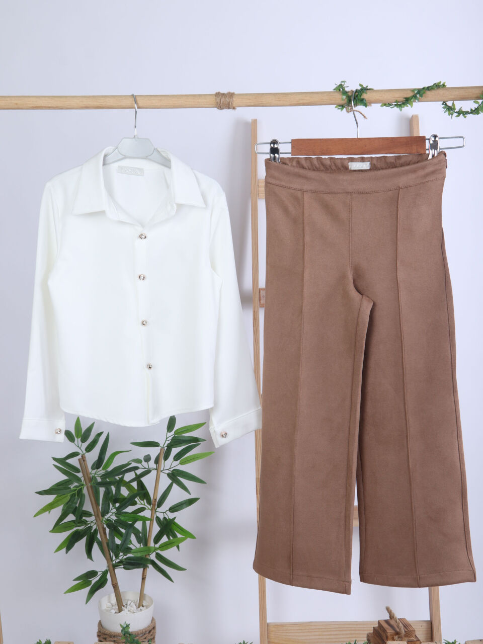 Bej Püsküllü Pançolu Gömlekli ve Bol Paça Pantolonlu 3'lü Kız Çocuk Takım 8-14 Yaş 4430 Ekru - Kahverengi - 8