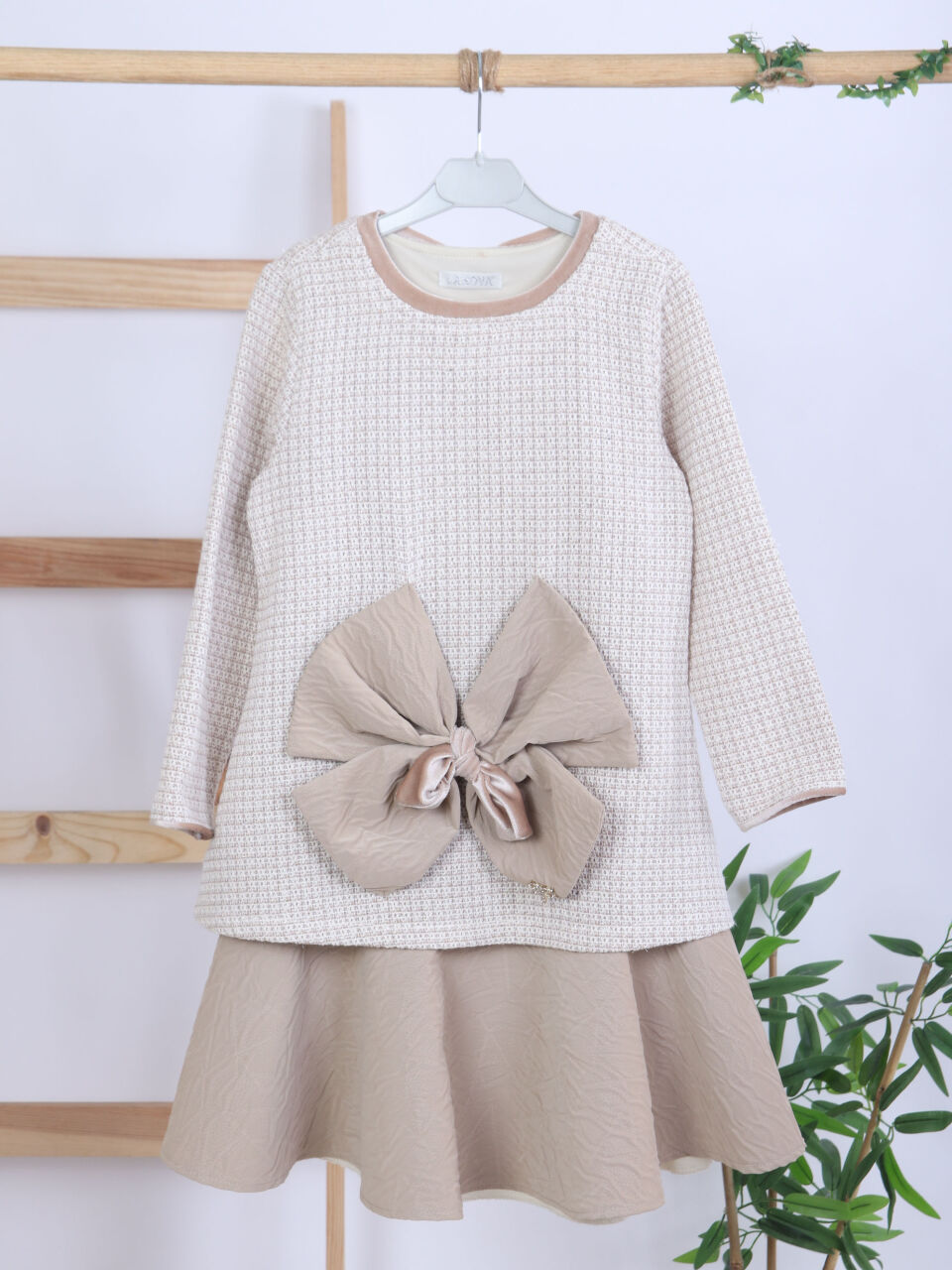 Dev Fiyonklu Tüvit Kumaşlı Deri Etekli Kız Çocuk Elbise 6-14 Yaş 4424 Bej - 5