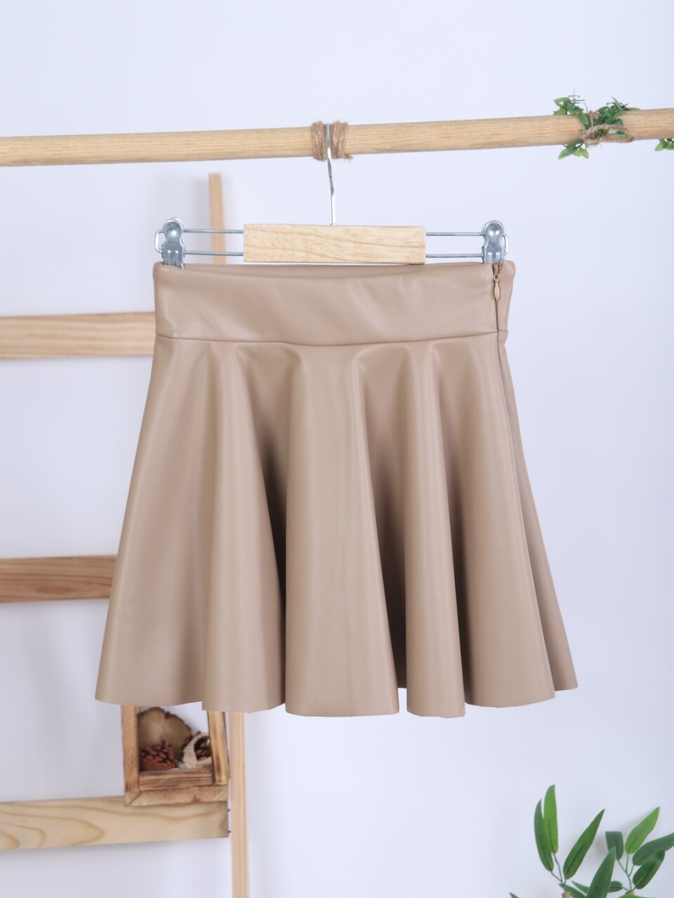 Çiçek Detaylı Tüvit Ceketli Deri Etekli Kız Çocuk 3'lü Takım 4-10 Yaş 4413 Beyaz - Kahverengi - 11