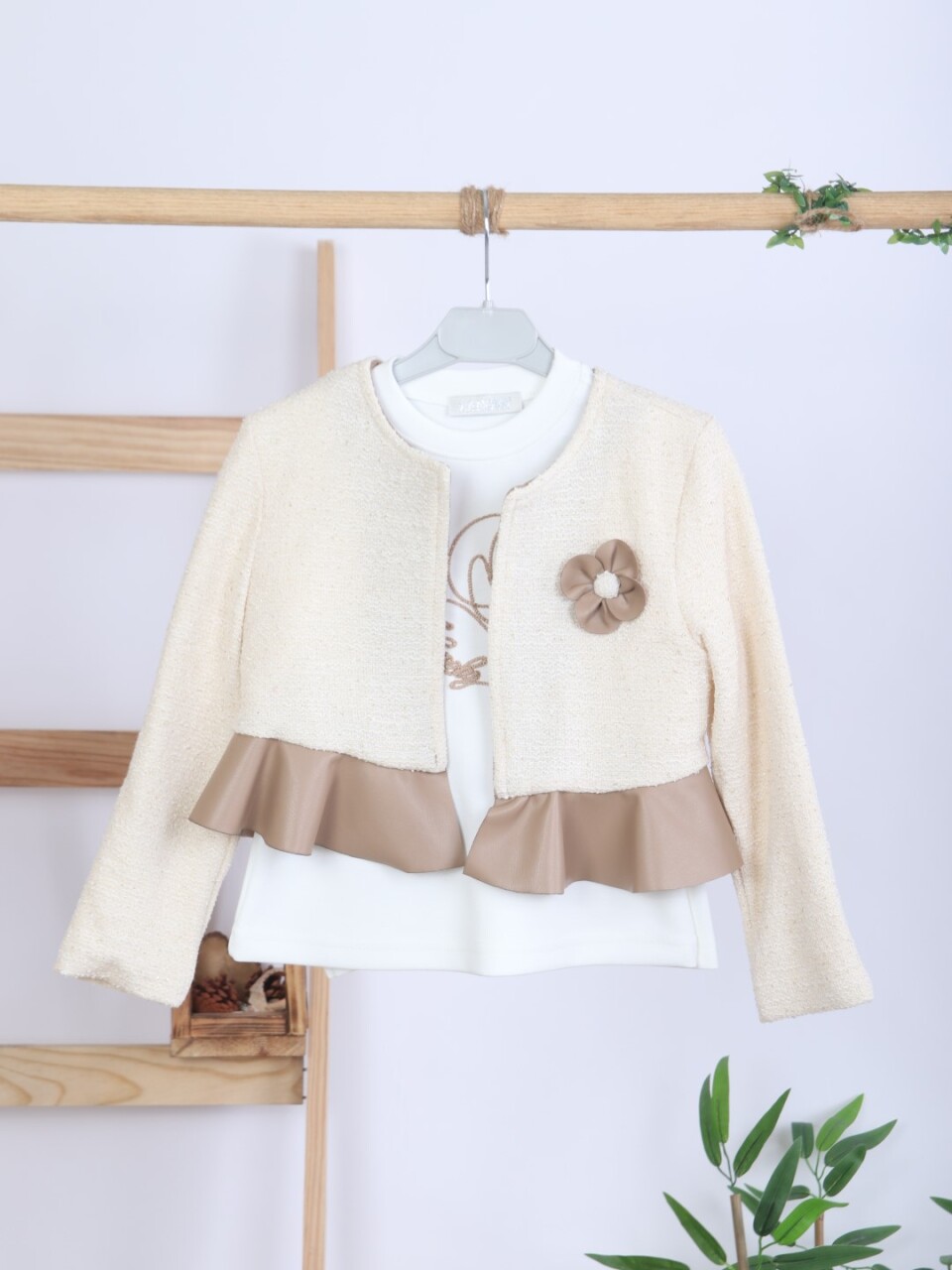 Çiçek Detaylı Tüvit Ceketli Deri Etekli Kız Çocuk 3'lü Takım 4-10 Yaş 4413 Beyaz - Kahverengi - 7
