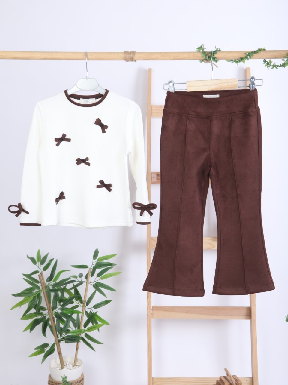 Pelerin Detaylı Kız Çocuk 3'lü Alt Üst Takım 4-10 Yaş 4406 Ekru - Kahverengi - 11