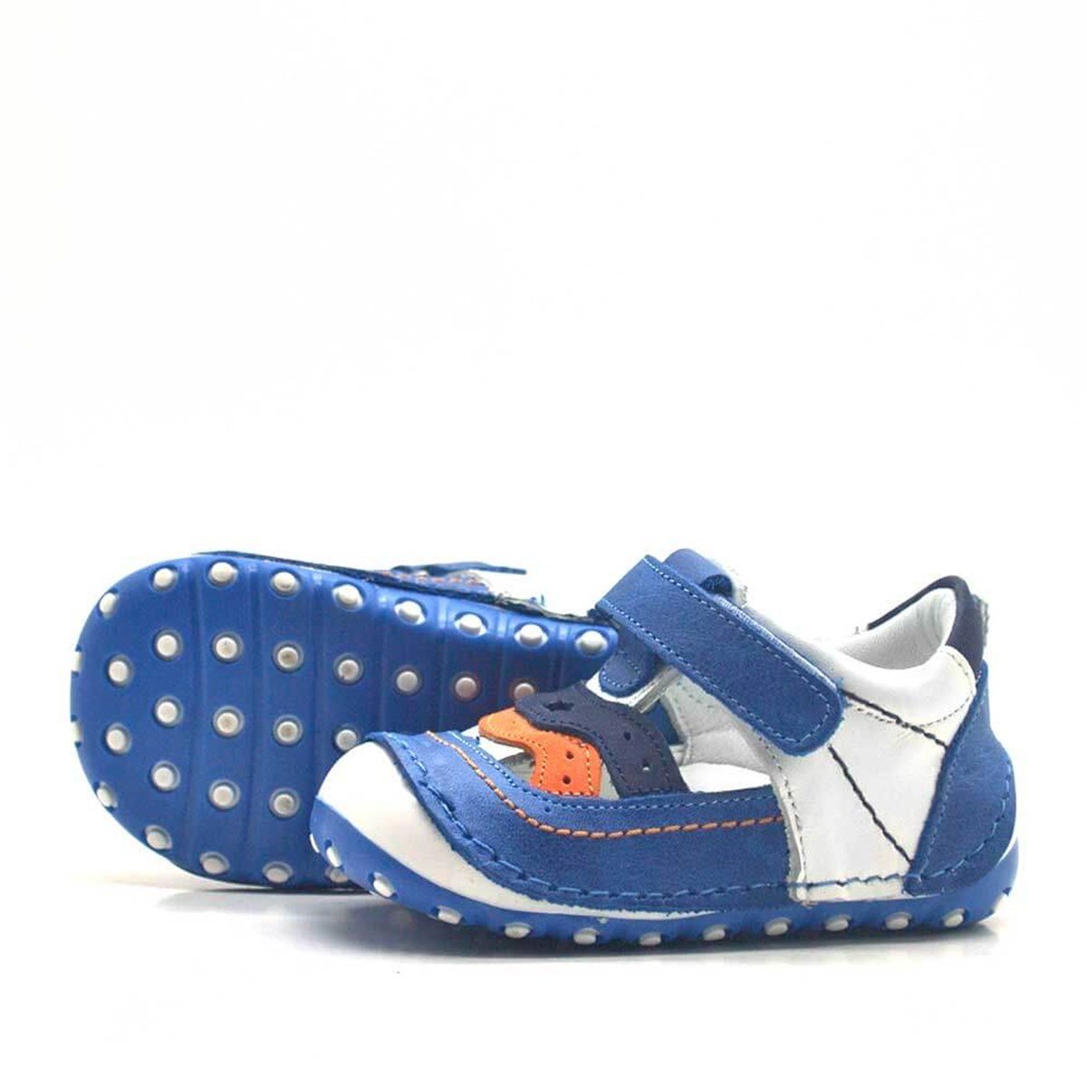 حذاء نينو للأولاد من الجلد الطبيعي باللون الأزرق بشريط فيلكرو للخطوة الأولى - 4